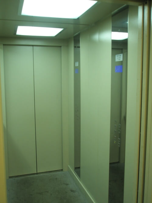 Prolazna kabina osobnog dizala